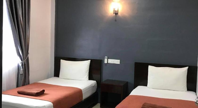 Capital O 90490 Zaques Hotel Sungai Petani Exterior foto